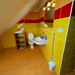 Domov Pro 8 Hostu Ve Meste Вилла Карловы Вары