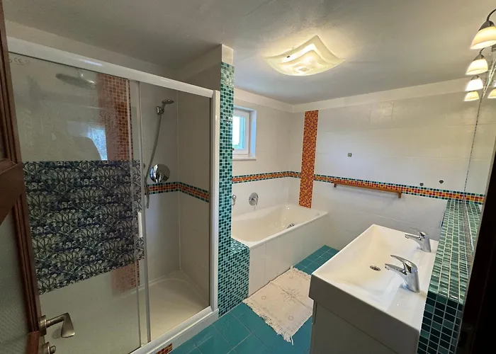 Villa Domov Pro 8 Hostu Ve Meste Karlsbad